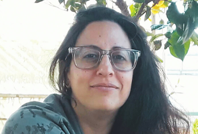חוקרת הצמחים, ד"ר מיה בר (צילום:  מאיה קליימן)