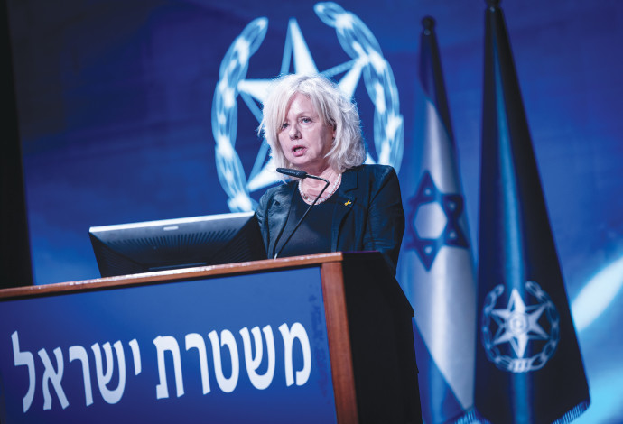 גלי בהרב מיארה באירוע של משטרת ישראל (צילום:  חיים גולדברג פלאש 90)