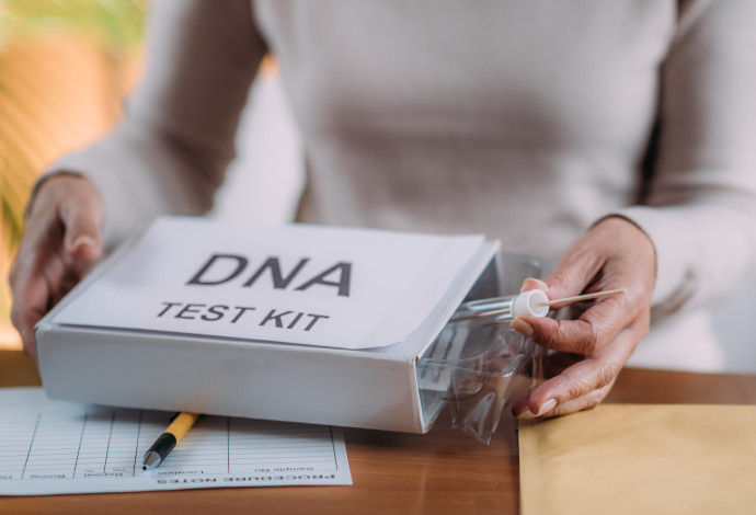 בדיקת DNA (צילום:  אינגאימג')