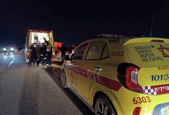 תאונת דרכים (צילום:  תיעוד מבצעי מד"א)