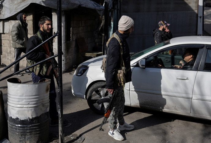 חמושים בסוריה (צילום:  REUTERS/Zohra Bensemra)