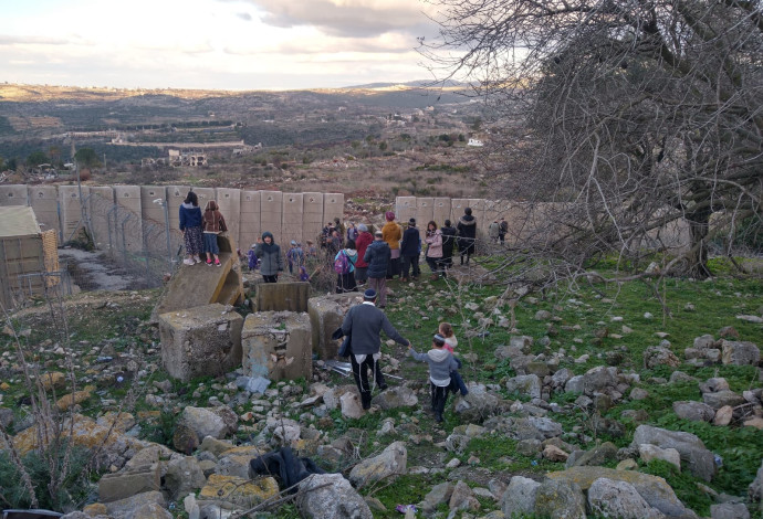 סיור בגבול לבנון (צילום:  תנועת עורי צפון)