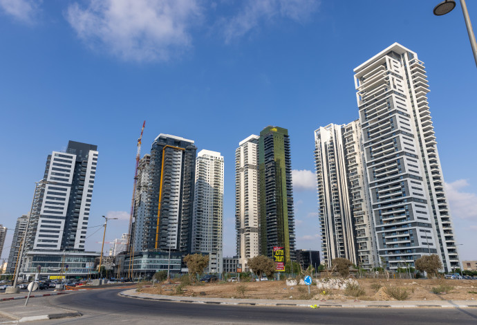 בת ים (צילום:  יוסי אלוני, פלאש 90)