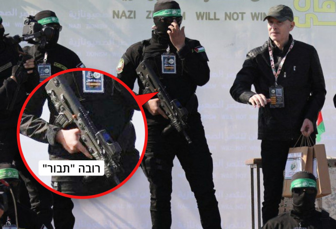 קית' סיגל ברגע השחרור (צילום:  רויטרס)