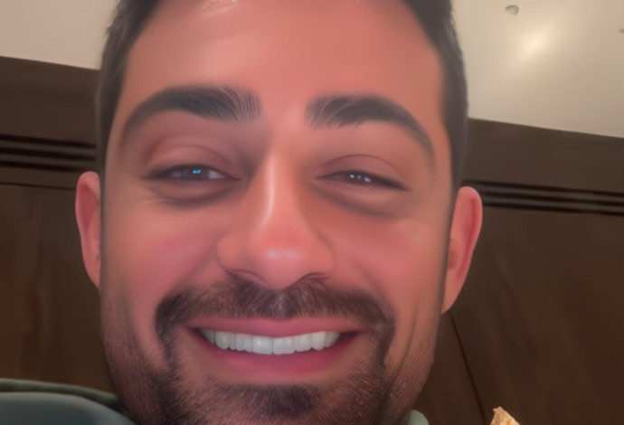 גיא איתן ועובש (צילום:  טיקטוק)