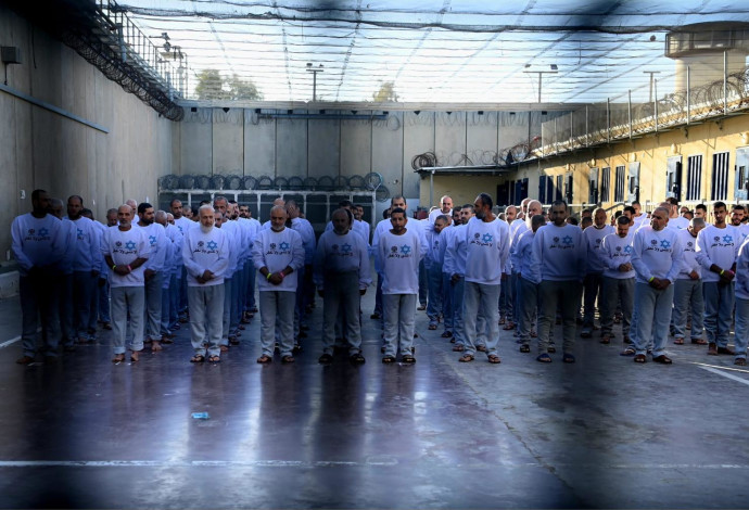 אסירים ששוחררו במסגרת העסקה (צילום:  דוברות שב"ס)