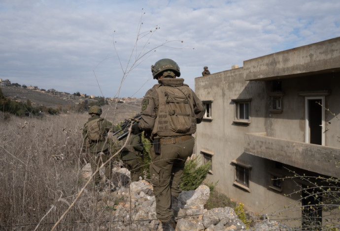 צה"ל מקים רצועת ביטחון בלבנון (צילום:  דובר צה"ל)