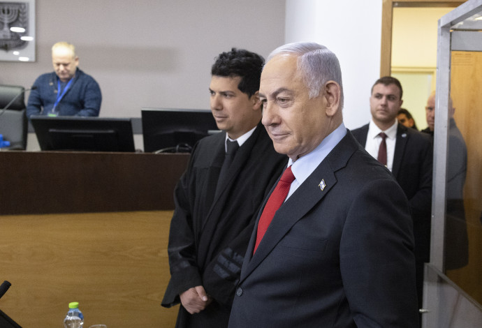 עדות נתניהו בבית המשפט המחוזי בתל אביב (צילום:  מוטי מילרוד, פול)