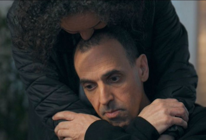 אלי שרעבי ב"עובדה" (צילום:  צילום מסך קשת 12)