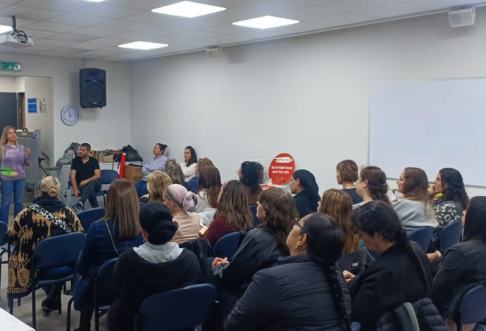 הכנס לצוותי החינוך עם התזונאית העירונית  (צילום:  דוברות עיריית רמת גן)