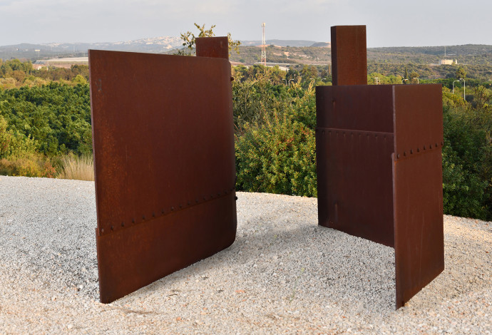 קטן ,יחיאל שמי, שפתח לאבות ישורון, , 1993 (צילום:  שרית עוזיאלי)