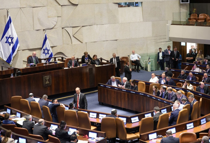 ישיבת הכנסת להצבעה על תקציב המדינה 2025 (צילום:  נועם מושקוביץ דוברות הכנסת)