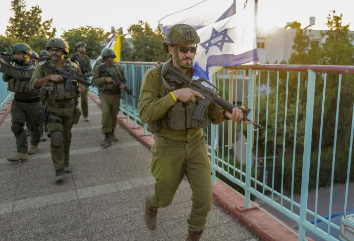 חיילים בתרגיל ברמת הגולן (צילום:  Flash90)