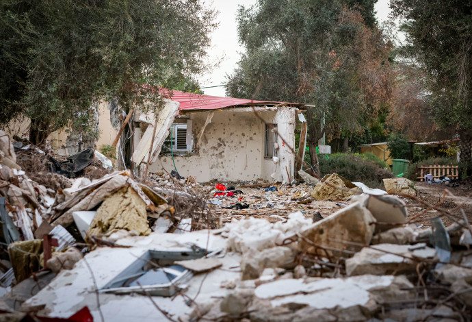 קיבוץ רעים לאחר הטבח (צילום:  יוסי זמיר, פלאש 90)