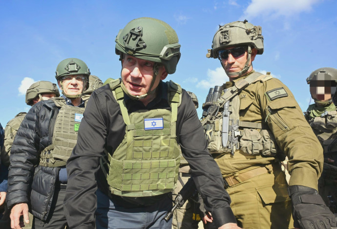 בנימין נתניהו ברצועת עזה (צילום:  חיים צח, לע"מ)