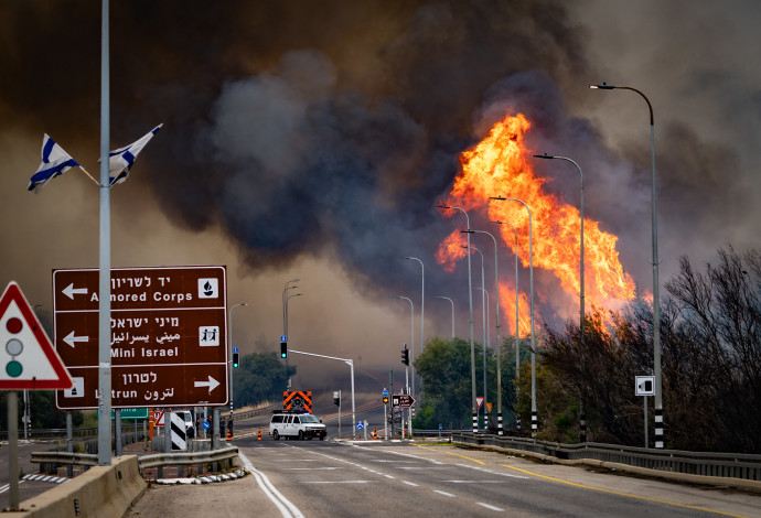 שריפה בישראל (צילום:  אורן בן חאקון פלאש 90)
