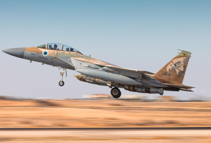 מטוסי הקרב של חיל האוויר ממריאים לתקיפה בתימן (צילום:  דובר צהל)