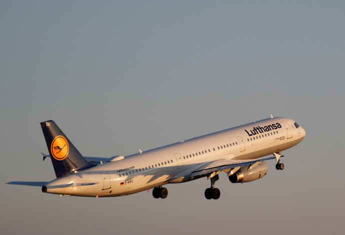 מטוס איירבוס A321 של לופטהנזה. אילוסטרציה (צילום:  רויטרס)