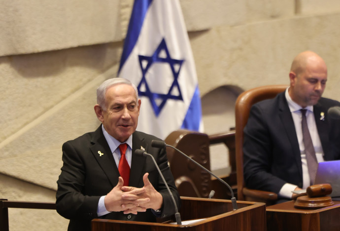 בנימין נתניהו בנאום במליאת הכנסת (צילום:  מרק ישראל סלם)