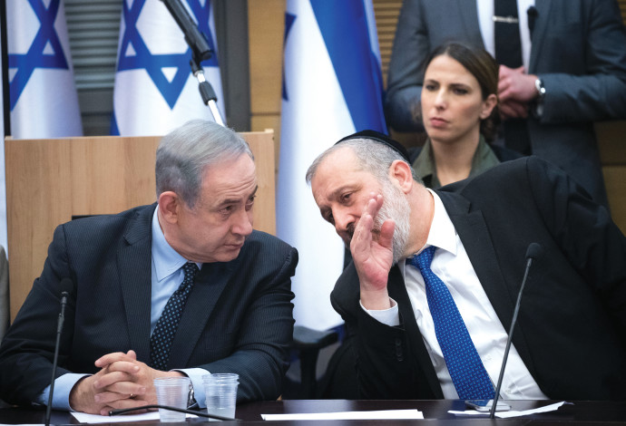 אריה דרעי ובנימין נתניהו (צילום:  יונתן זינדל)