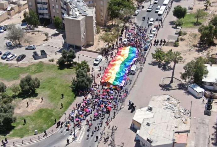 מצעד הגאווה במצפה רמון, ארכיון (צילום:  משטרת ישראל)