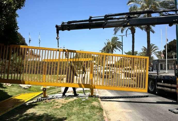 העבודות ביישוב מיתר (צילום:   מועצת מיתר)