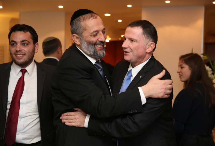יולי אדלשטיין ואריה דרעי (צילום:  יעקב כהן, פלאש 90)