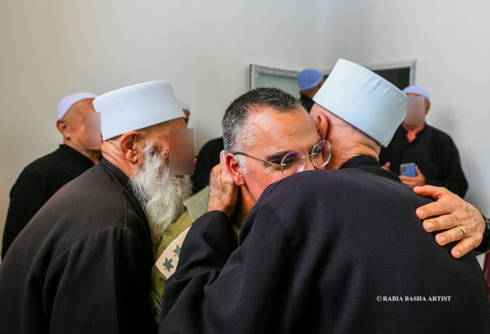 אביחי אדרעי מבקר את הדרוזים בסוריה (צילום:  דובר צה"ל)