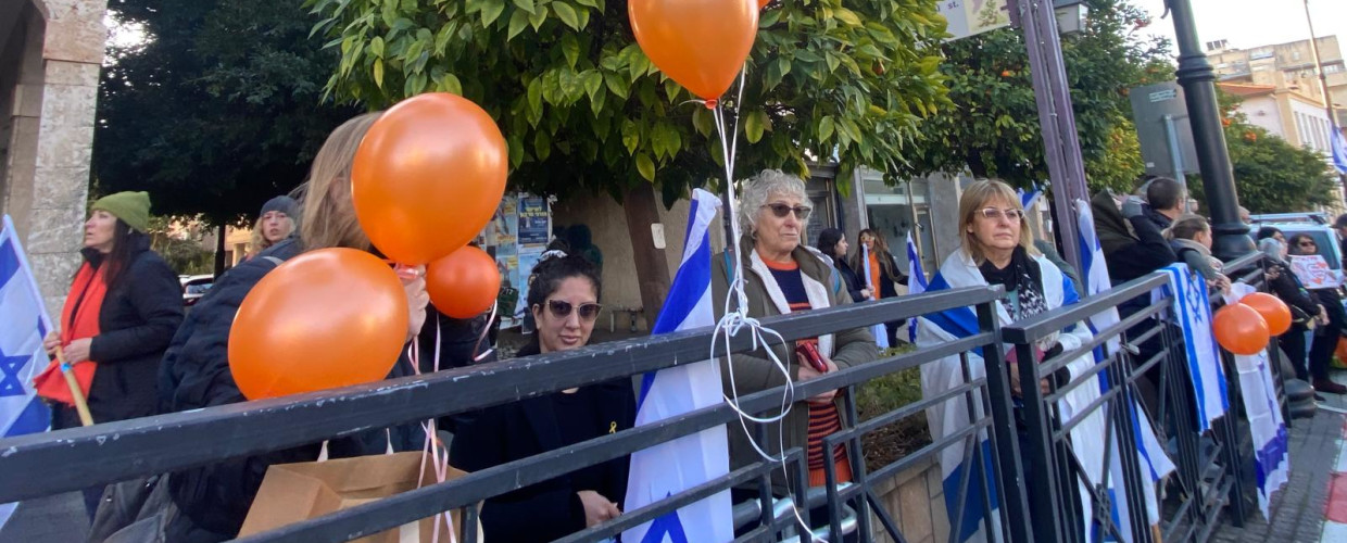 מסע ההלוויה של שירי ביבס והילדים