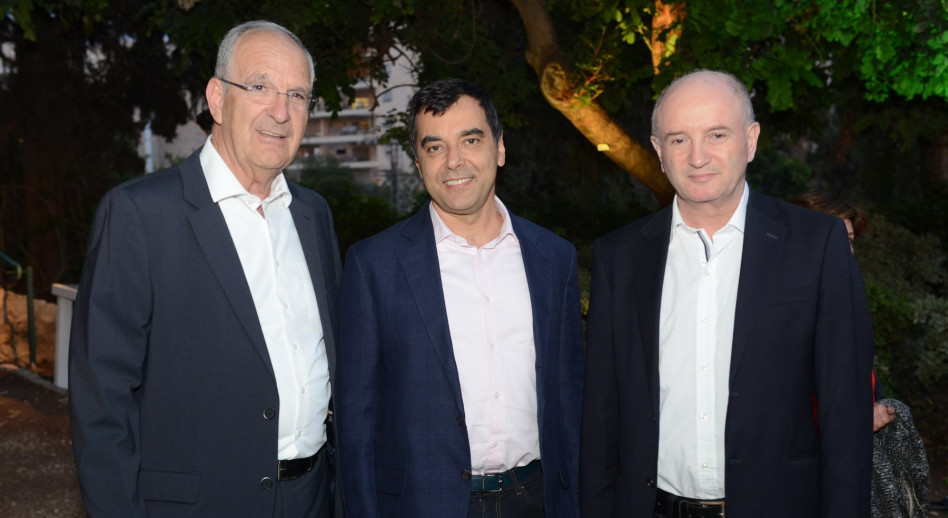 הלאונג' המוח מאחורי "מוביל-איי": שעשוע לידידים ברחובות | TMI