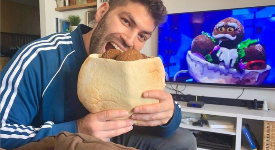 הזמר במסכה: אורי ששון מסכם את החוויה בריאליטי כ"פלאפל" | TMI