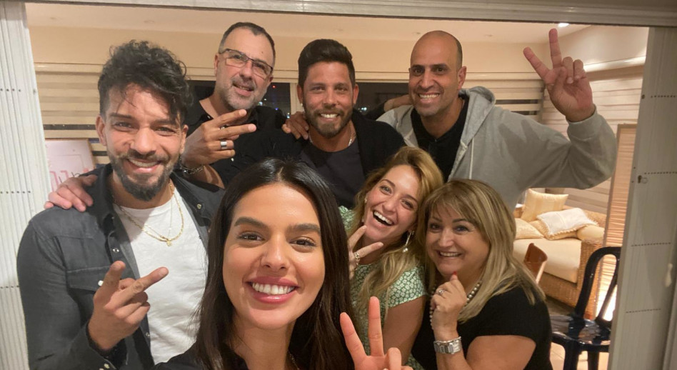 שולה זקן אירחה את החברים מהאח הגדול - לא תאמינו מי הגיע | TMI