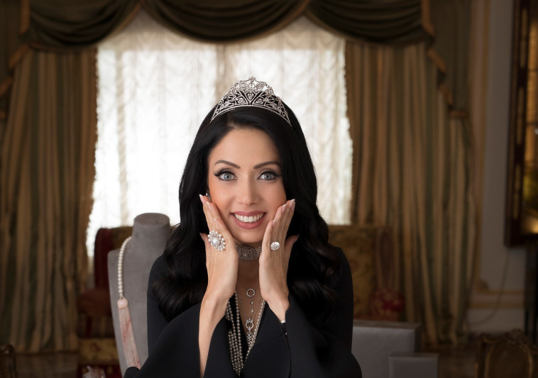 Nicole Reidman enjoys gifts from an anonymous suitor