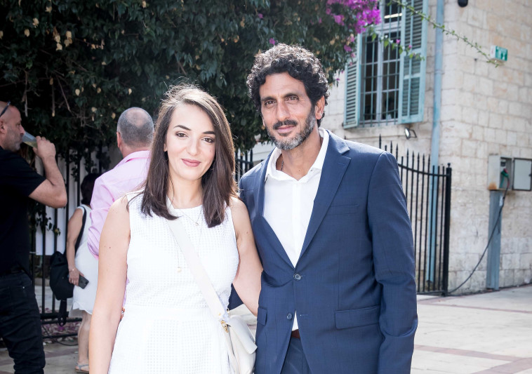 הורים טריים: צחי הלוי ולוסי האריש הביאו לעולם את בנם הבכור | TMI