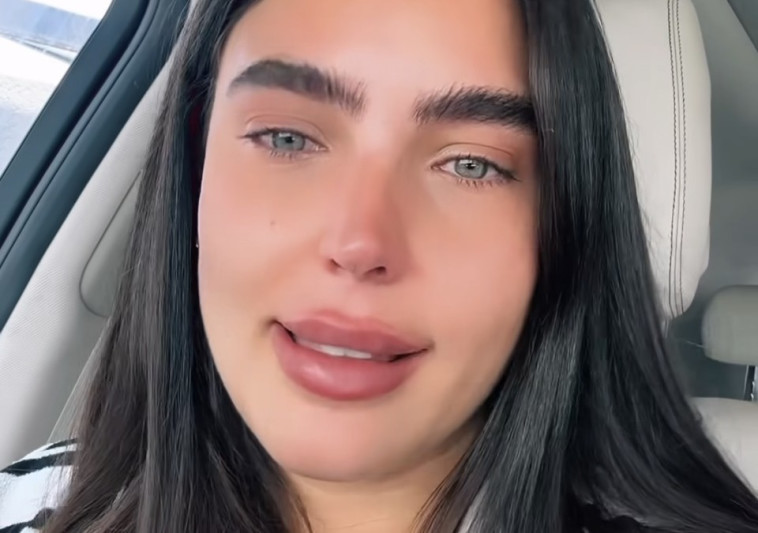 מור ממן נשברת ובוכה: 