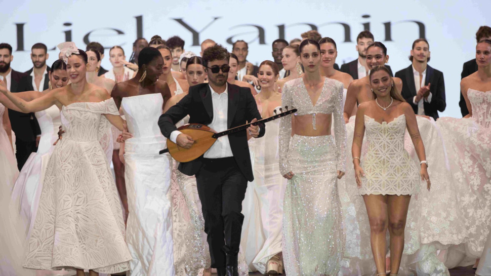 המעצבת ליאל ימין וקולקציית הכלות 2026 (צילום: עומרי רוזנגרט)