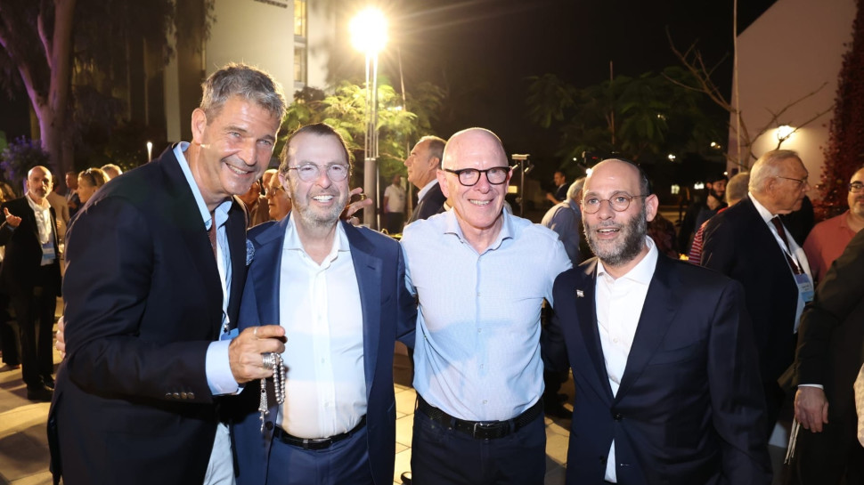 יוסי ערבליך שאול קוברינסקי, בני אלג'ם וצביקה בירנבוים  (צילום: קובי הרשברג)
