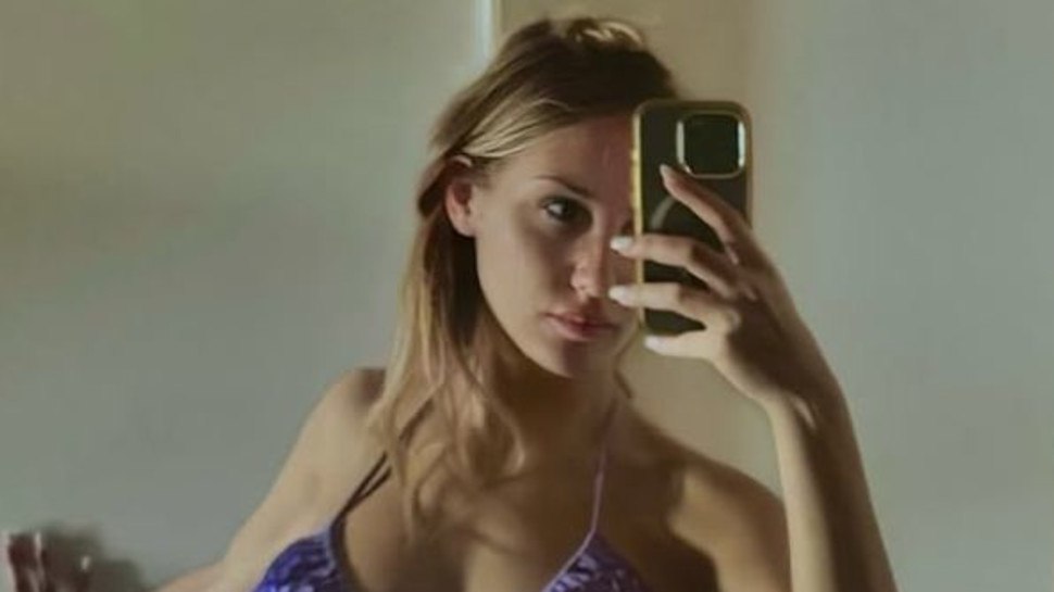 אליזה קארבלי (צילום: מסך, אינסטגרם)