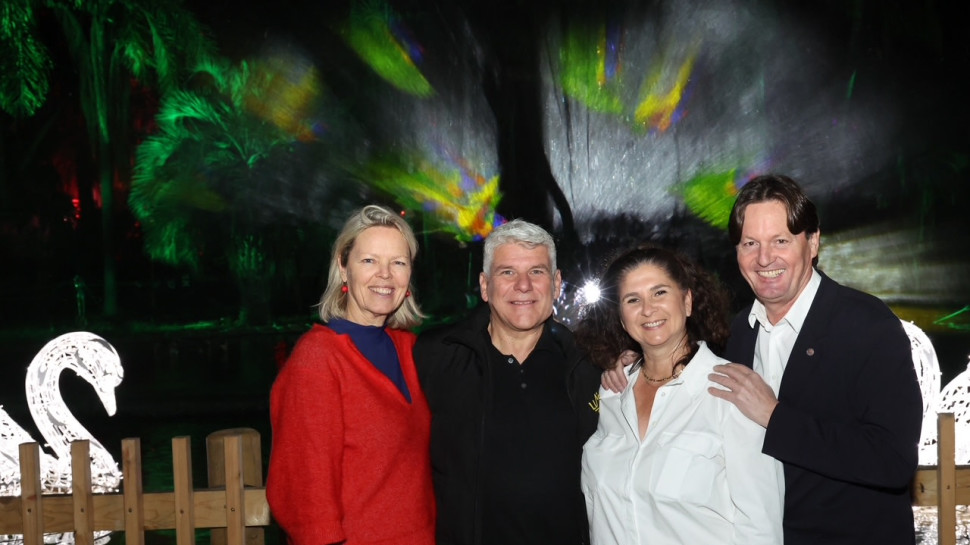 קלאוס מארק, ענת וסיון פרג' ומרי מארק (צילום: סאן פרג')