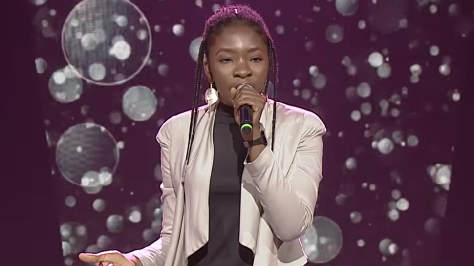 כוכבת "דה וויס" שהלכה לעולמה (צילום: צילום מסך יוטיוב)