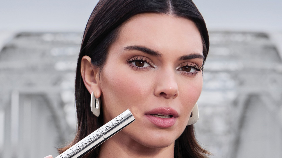 מסקרה טלסקופיק אקסטנשיוניסט לוריאל פריז (צילום: יחצ)