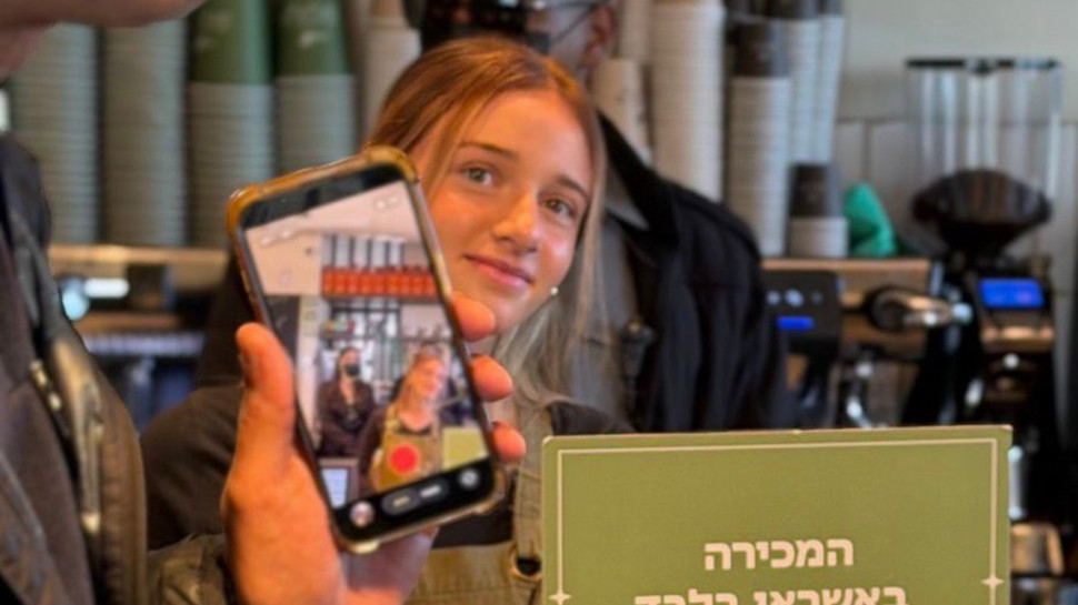 הבריסטה המדוברת (צילום: צילום מסך מתוך X (לשעבר טוויטר))