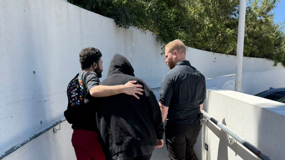 הדיירים בדרך למלון (צילום: רשת 13)