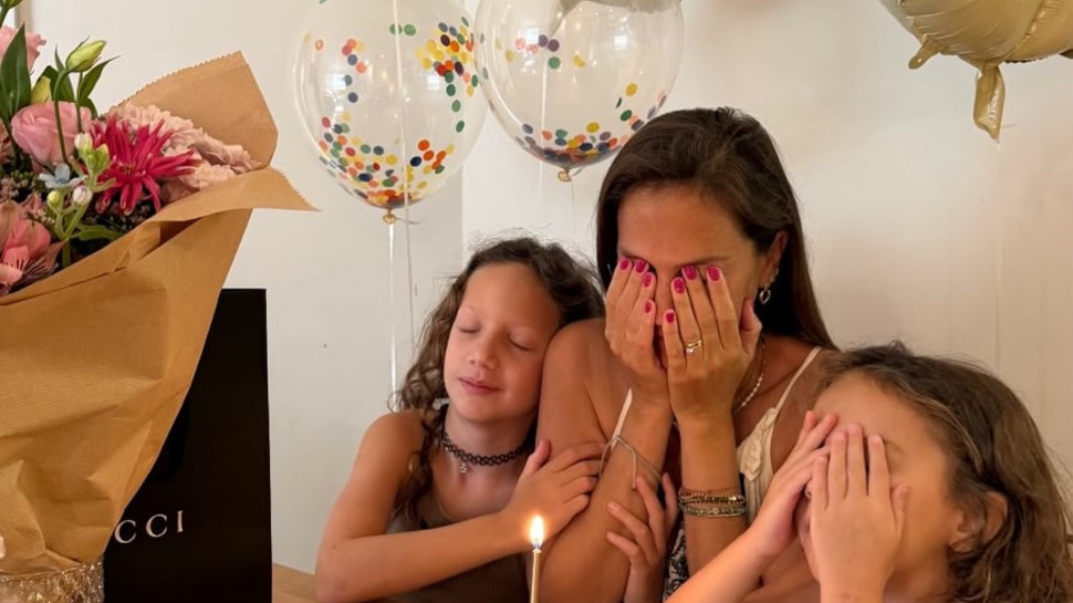 מיכל פעילן חוגגת 40 עם ילדיה (צילום: רשתות חברתיות)