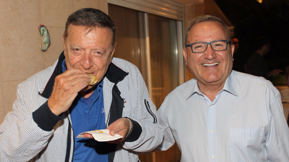 לאון אדרי ומיכאל שטראוס  (צילום: רפי דלויה)