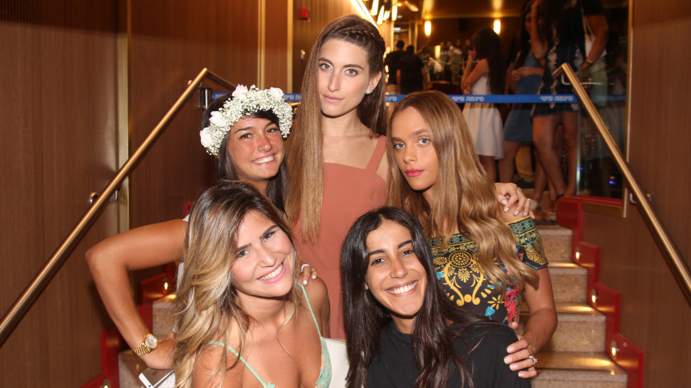 שי מיקה יפרח, איט גירלז (צילום: אור גפן)