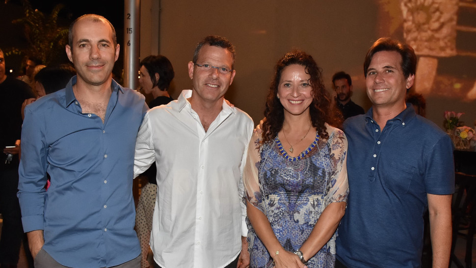 מרק טופילסקי, רן ומירי פרסברג ופיצו קדם (צילום: אביב חופי)