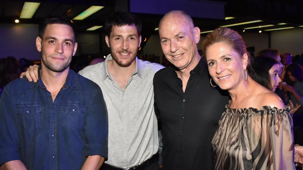 אתי, גבי, רון ואריאל רוטר (צילום: אביב חופי,שוקה כהן)