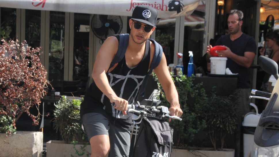 אסי עזר (צילום: ניר פקין)