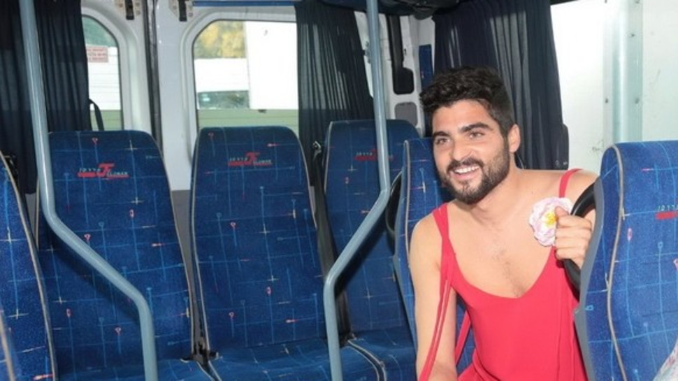 אושרי כהן בשמלה אדומה  (צילום: שוקה כהן)